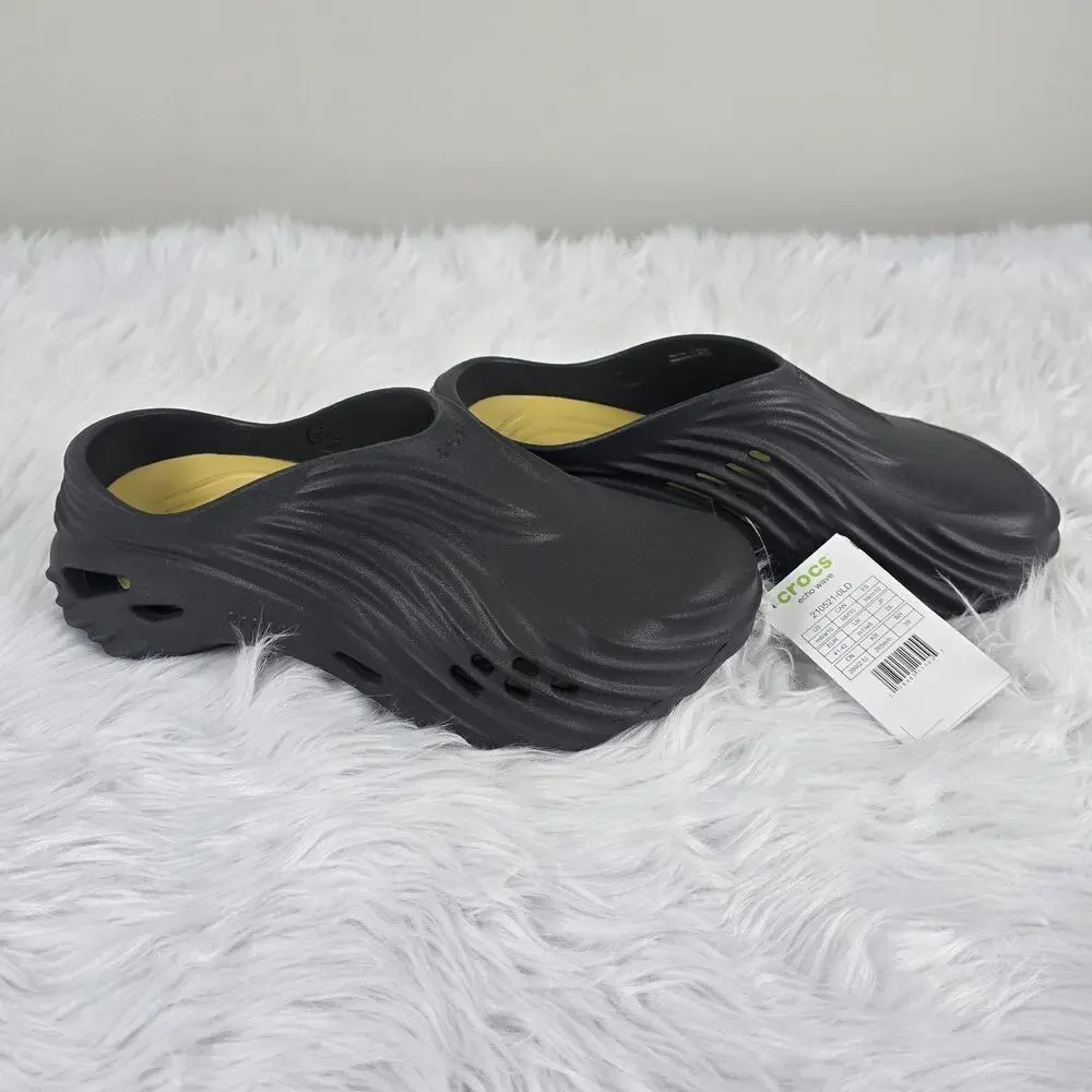 Crocs Echo Wave Black Sand 210521-0LD Men Size 8 Women's 10 New Slip On Comfort